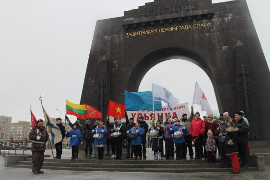 Жители МО Ульянка приняли участие в торжественно-траурных церемониях, посвященных 77-й годовщине со Дня полного освобождения Ленинграда от фашистской блокады.